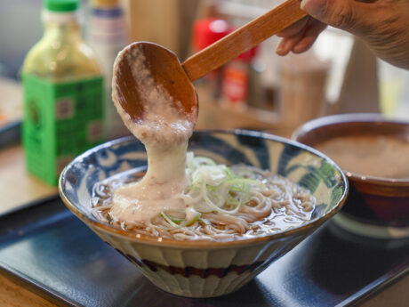 ふきさらされた後は満里古茶屋でお腹を満たす